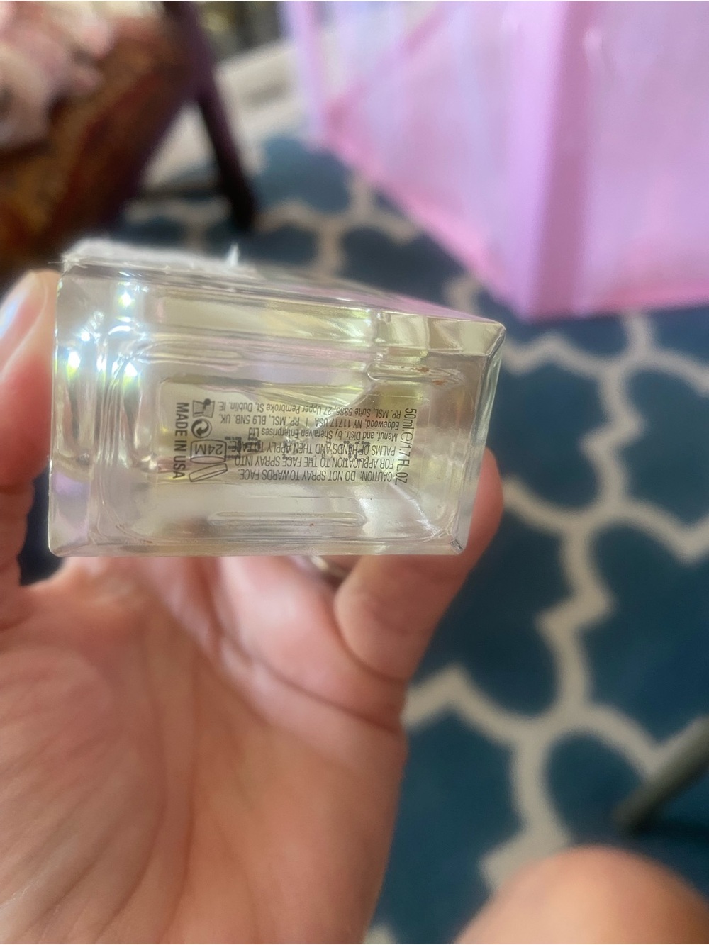 Tova Signature Dry Oil Spray — Clear Bottle with Gold Accents - Picture 2 of 3
